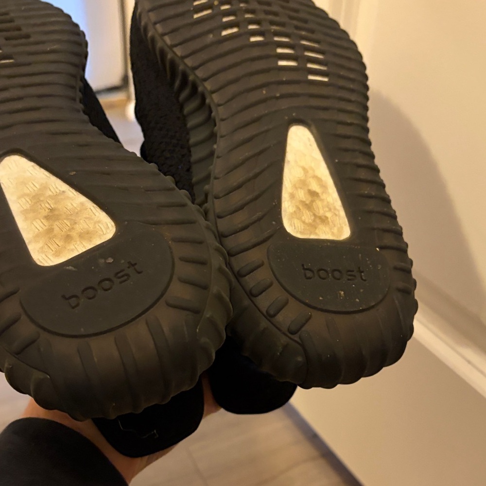 Yeezy Black and Blue Athletic Shoes - Picture 5 of 6
